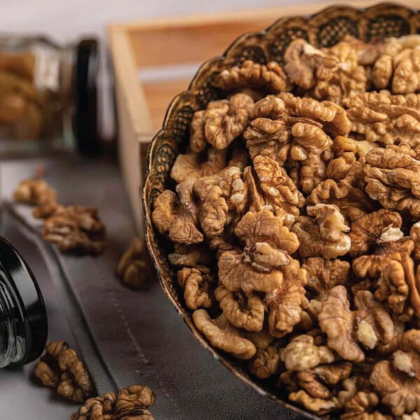 Qasmi Dry Fruits Company Premium Walnut Giri (Akhrot)