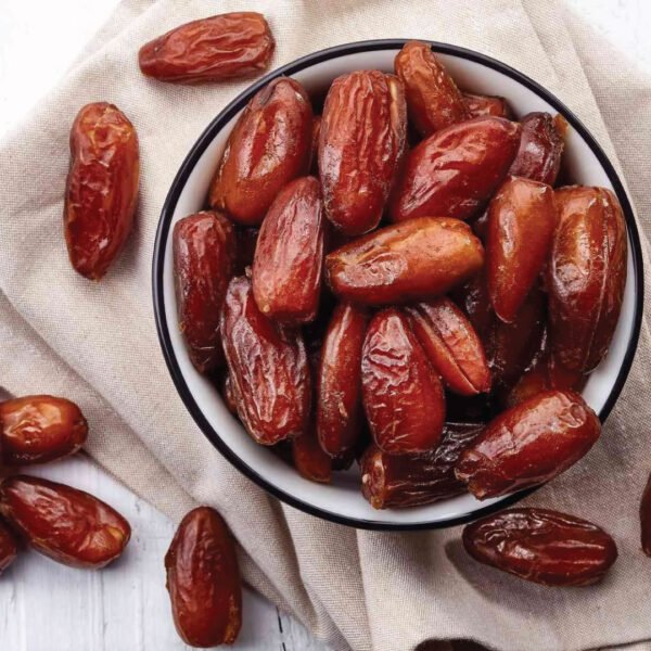 Qasmi Wedding Sweet & Crunchy Gift Combo